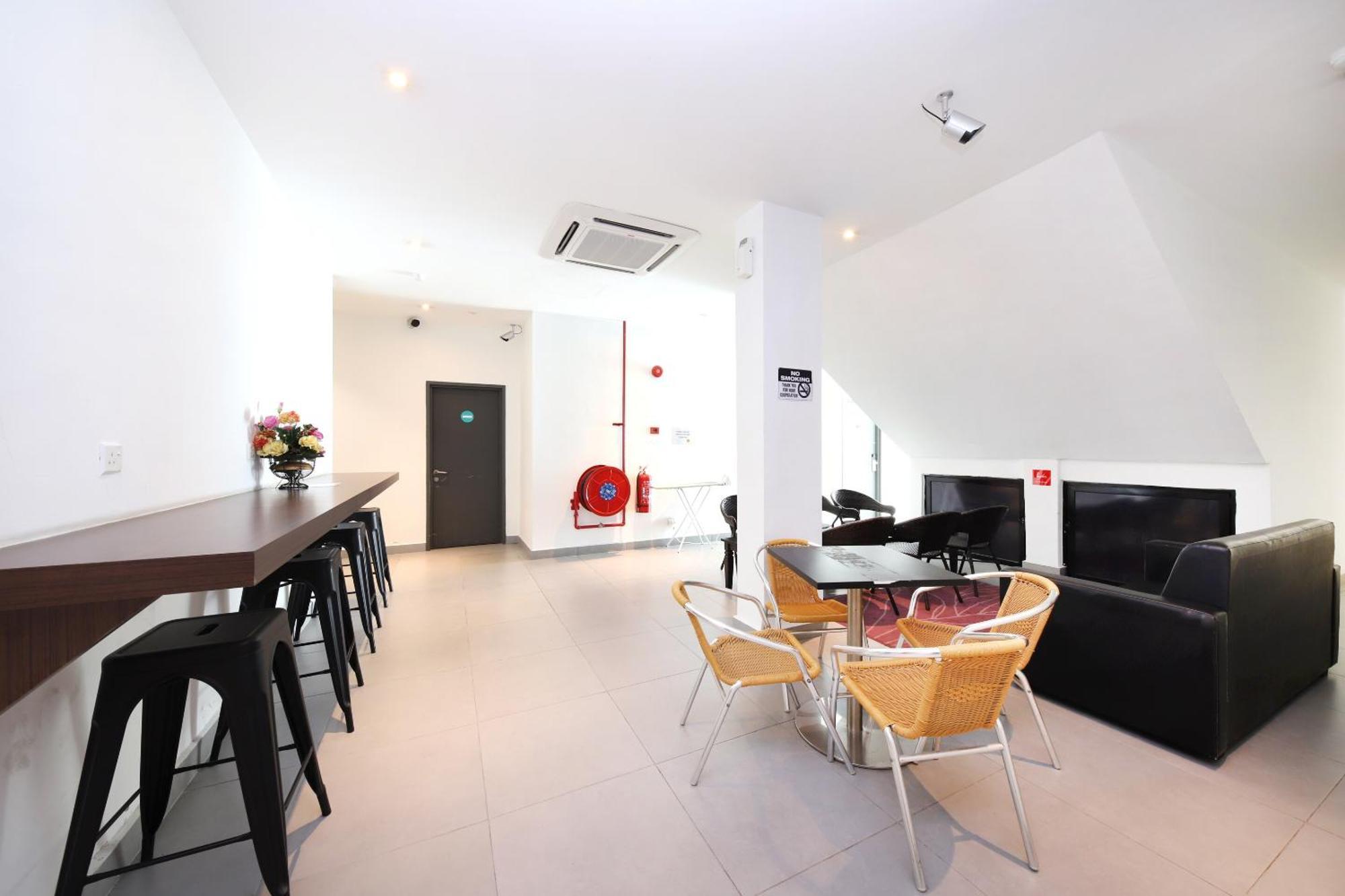 OYO 246 Link Inn Johor Bahru Exterior foto